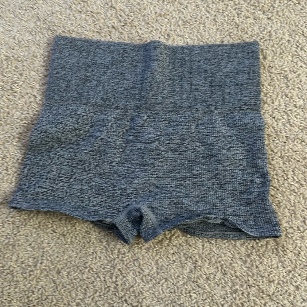 Colsie bike shorts women size medium